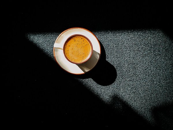 Les 7 huiles essentielles incontournables pour une relaxation beauté sublime et optimale